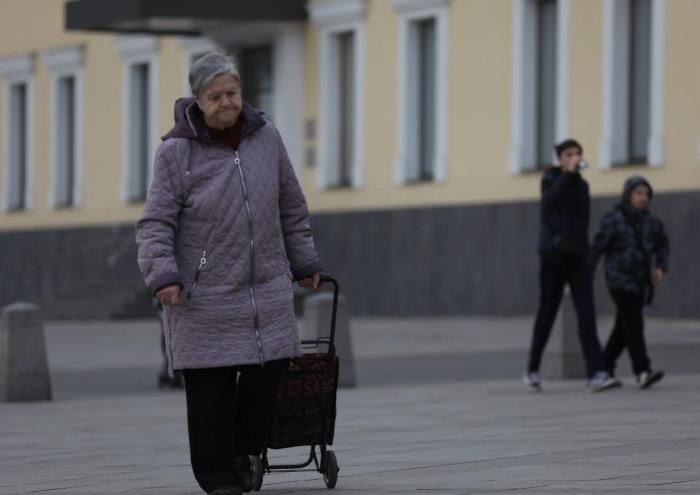 Пенсионеры в России получат выплаты досрочно перед ноябрьскими праздниками