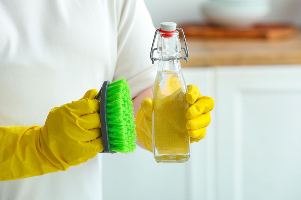 Эффективные способы очистки керамической плитки от старого жира