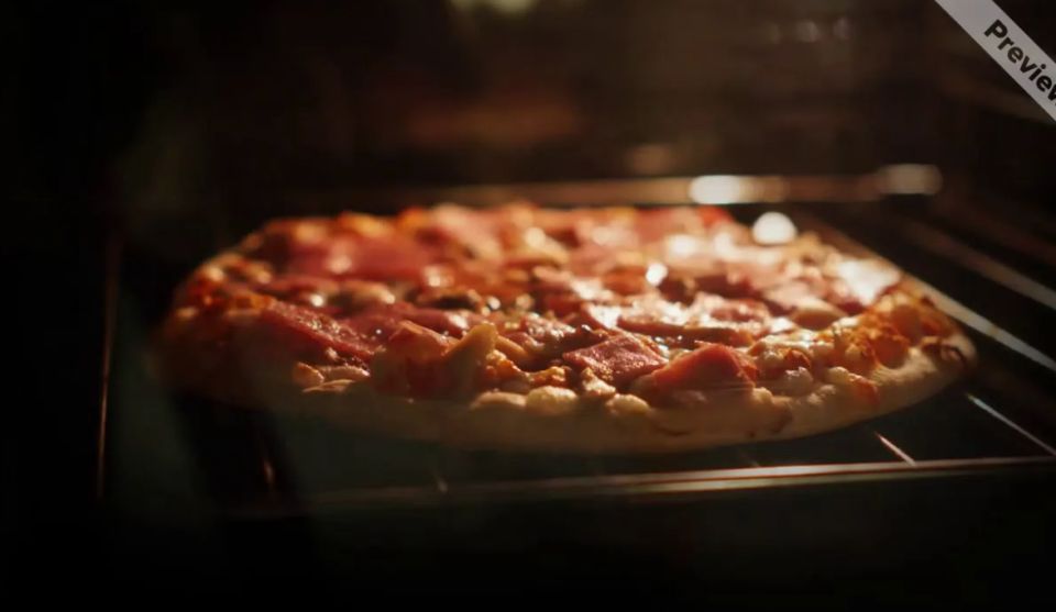 Как разогреть пиццу в духовке, чтобы получить хрустящую корочку