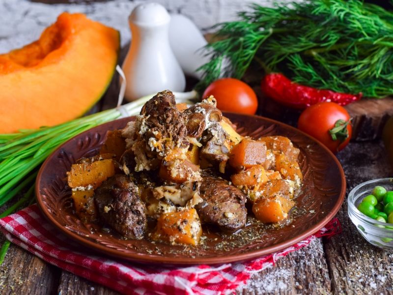 Попробуйте куриную печень с грибами и тыквой