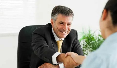 Как правильно управлять трудовыми отношениями: актуальные советы для работодателей 2025 года