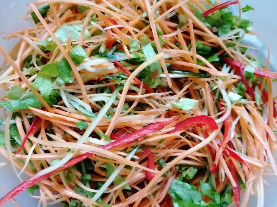 Новый взгляд на овощной салат: яркие нотки Азии в вашем меню