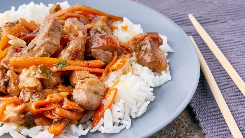 В Азии такую свинину просто обожают: все нужные продукты у вас уже есть