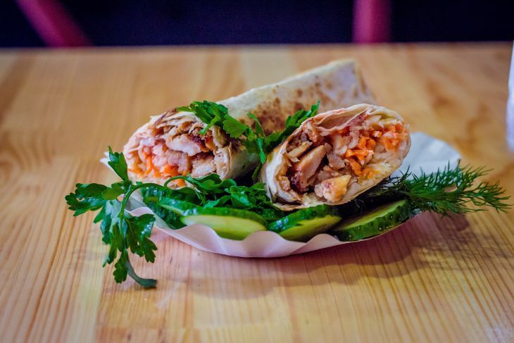 Как сделать шаурму дома: рецепты, по которым знаменитое блюдо получится не хуже, чем у поваров