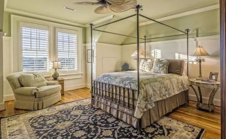 Как лучше всего чистить ковер: лайфхаки для идеальной чистоты