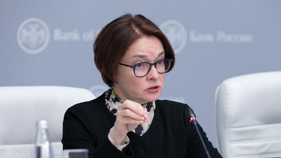 Что важно знать вкладчикам в ноябре 2025 года: рекомендации экономистов