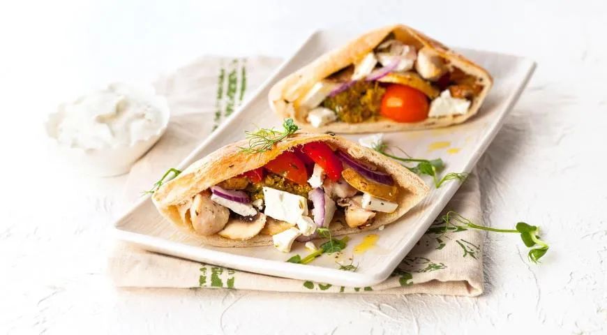 Пита с курицей и овощами: легкий и вкусный рецепт для каждого дня