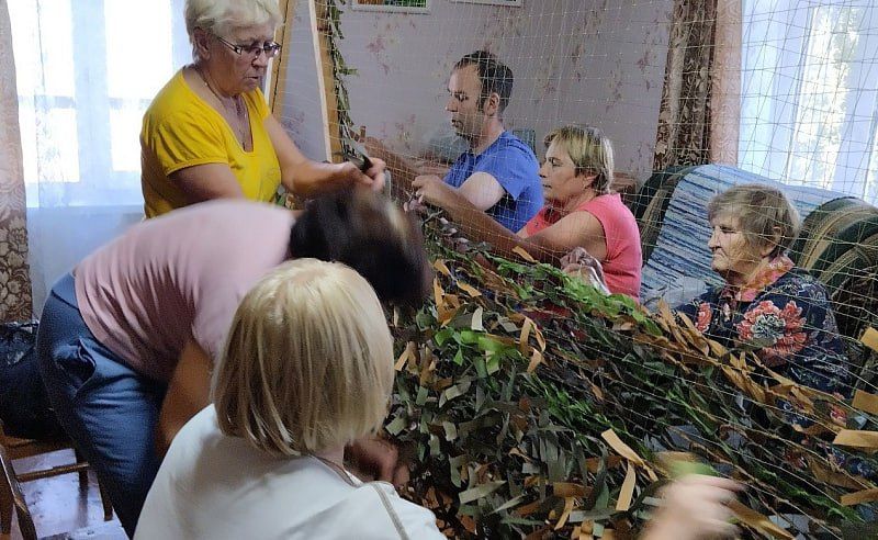 Жители Поморья отправили три машины помощи для участников спецоперации