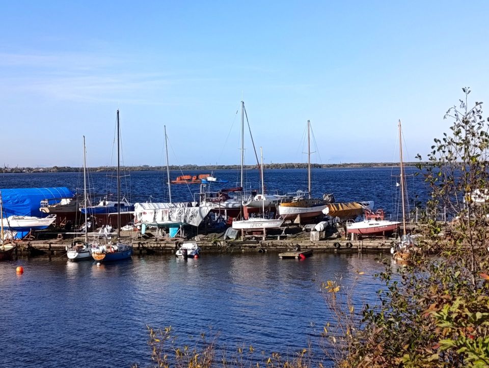 Доброе утро, регион!. Снова облачно с прояснениями, в западной половине области местами небольшой дождь
