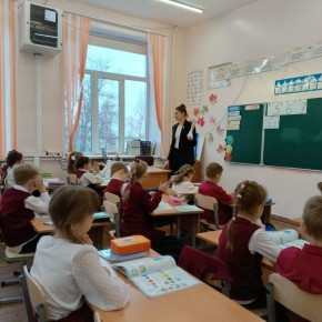 В школах города сегодня завершается первая четверть учебного года