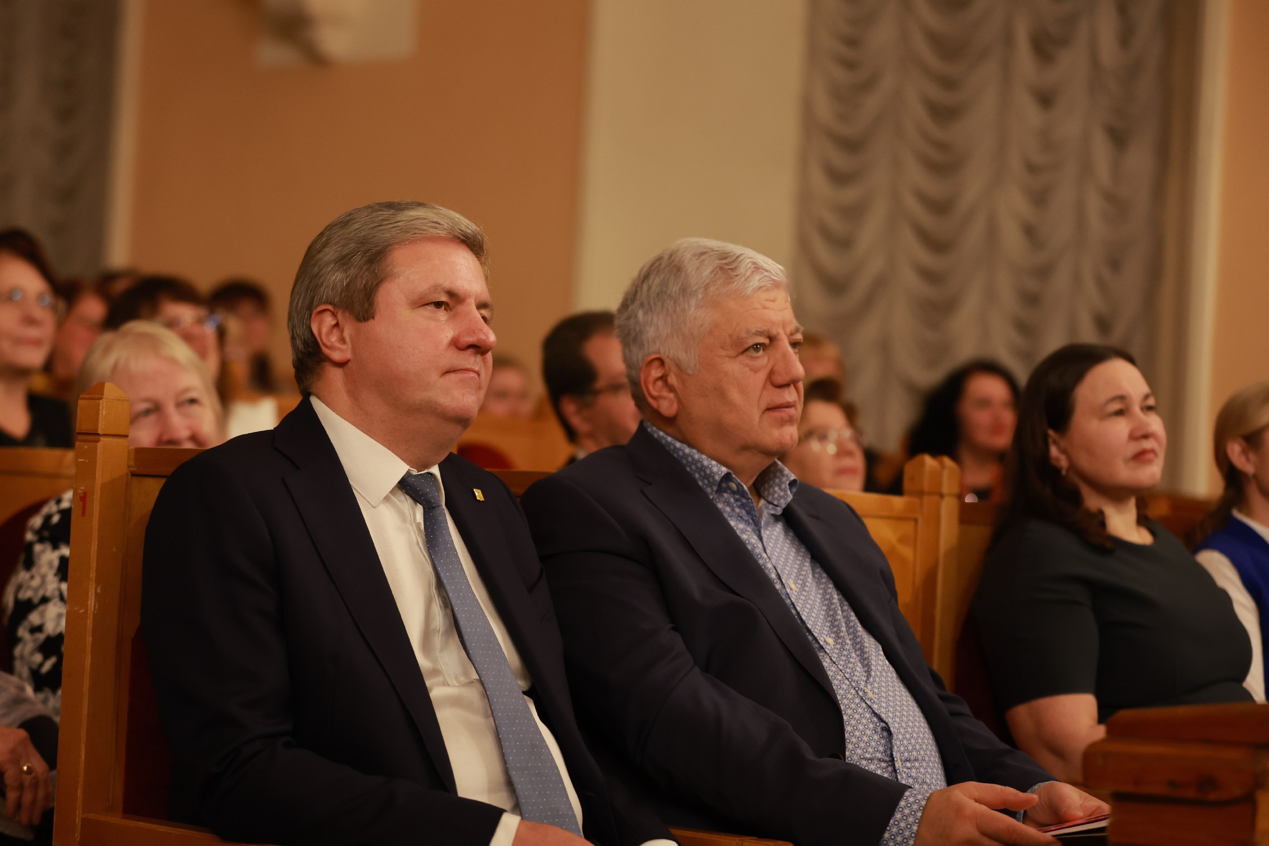 Детская школа искусств № 2 им. А.П. Загвоздиной отметила 90-летний юбилей! Детская школа искусств № 2 им. А.П. Загвоздиной отметила 90-летний юбилей!