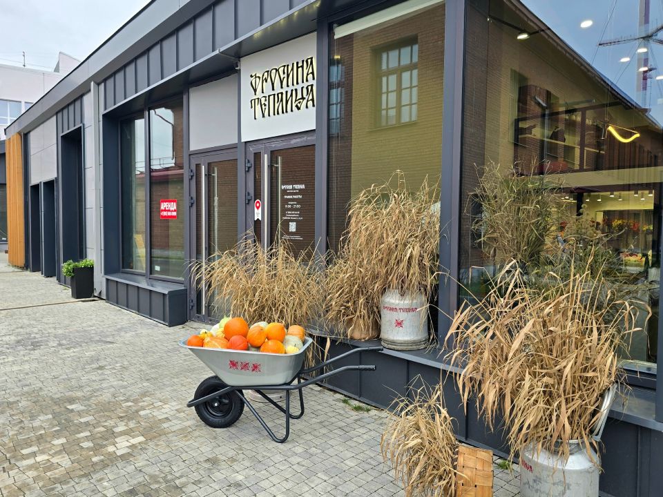 В 2024 году в Архангельске появилось новое прогулочное пространство на территории пивзавода Суркова на улице Попова