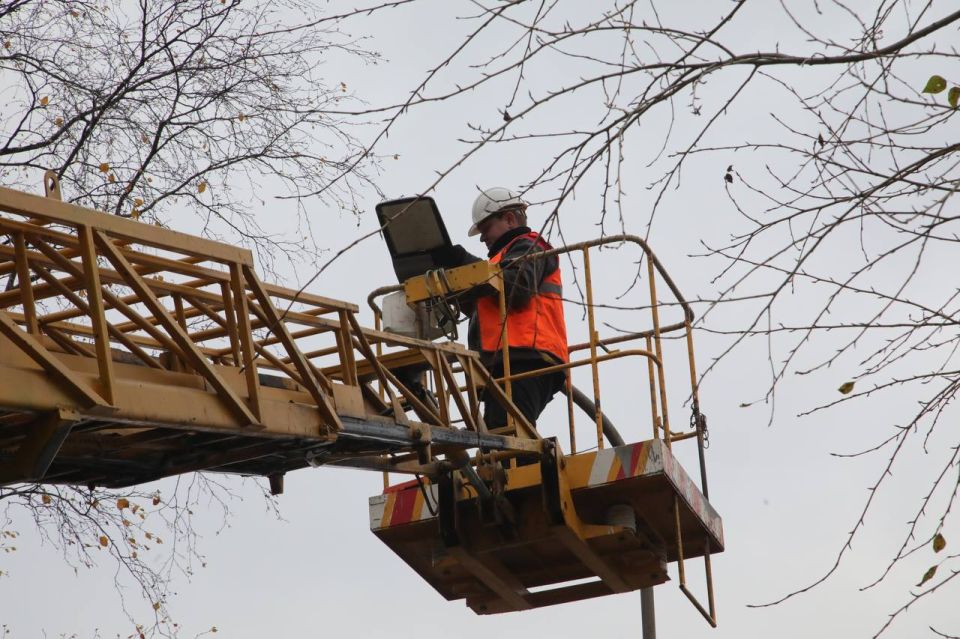 Игорь Арсентьев: СМУП «Горсвет» приступил к замене светильников с натриевыми лампами на экономичные и надёжные светодиоды