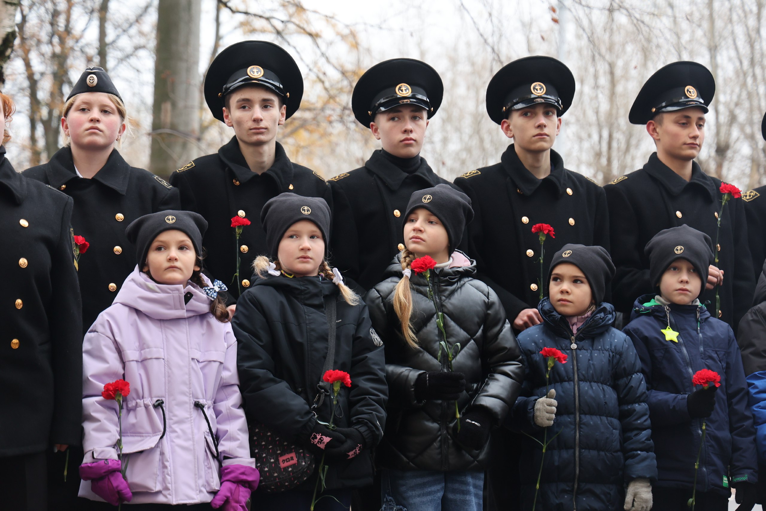 Сегодня состоялось торжественное открытие мемориальной доски юнге Северного флота Саше Ковалеву Сегодня состоялось торжественное открытие мемориальной доски юнге Северного флота Саше Ковалеву