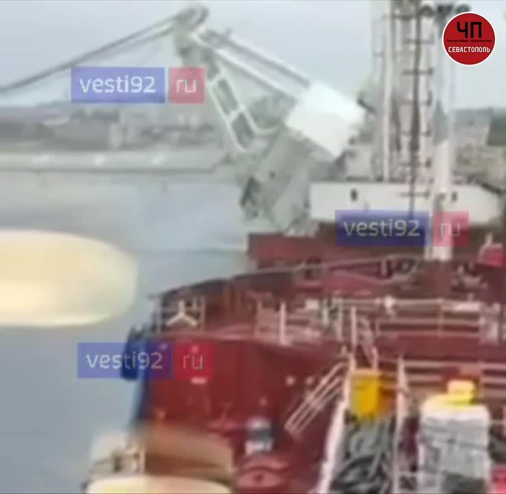 "Дали дураку два стальных шара - он один сломал, а второй потерял" (с)