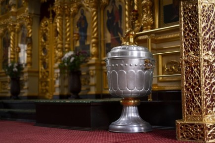 Святая вода: таинство очищения и ритуалы по всему миру