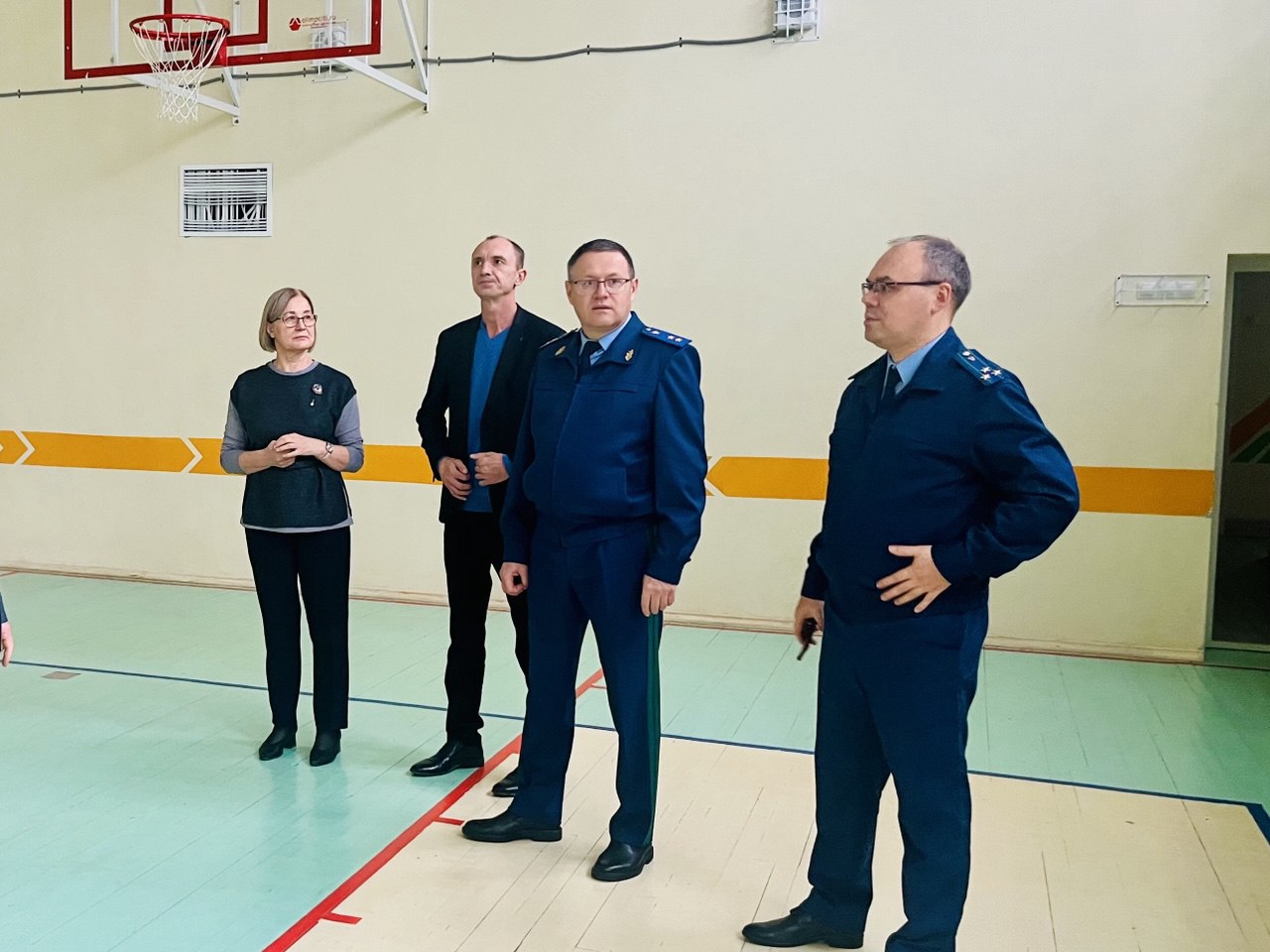 Мобильная приемная прокуратуры Архангельской области и Ненецкого автономного округа осуществила выезд в Вельский муниципальный район, Устьянский и Шенкурский муниципальные округа Мобильная приемная прокуратуры Архангельской области и Ненецкого автономного округа осуществила выезд в Вельский муниципальный район, Устьянский и Шенкурский муниципальные округа