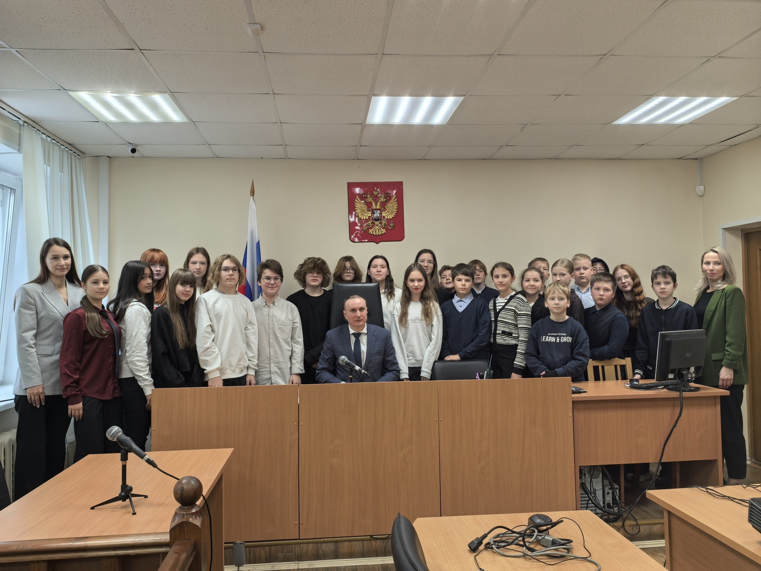 Каникулы с пользой: школьники Архангельска посетили важные учреждения! Каникулы с пользой: школьники Архангельска посетили важные учреждения!