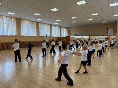 В школе №28 скоро начнутся занятия по хип-хопу и брейку!