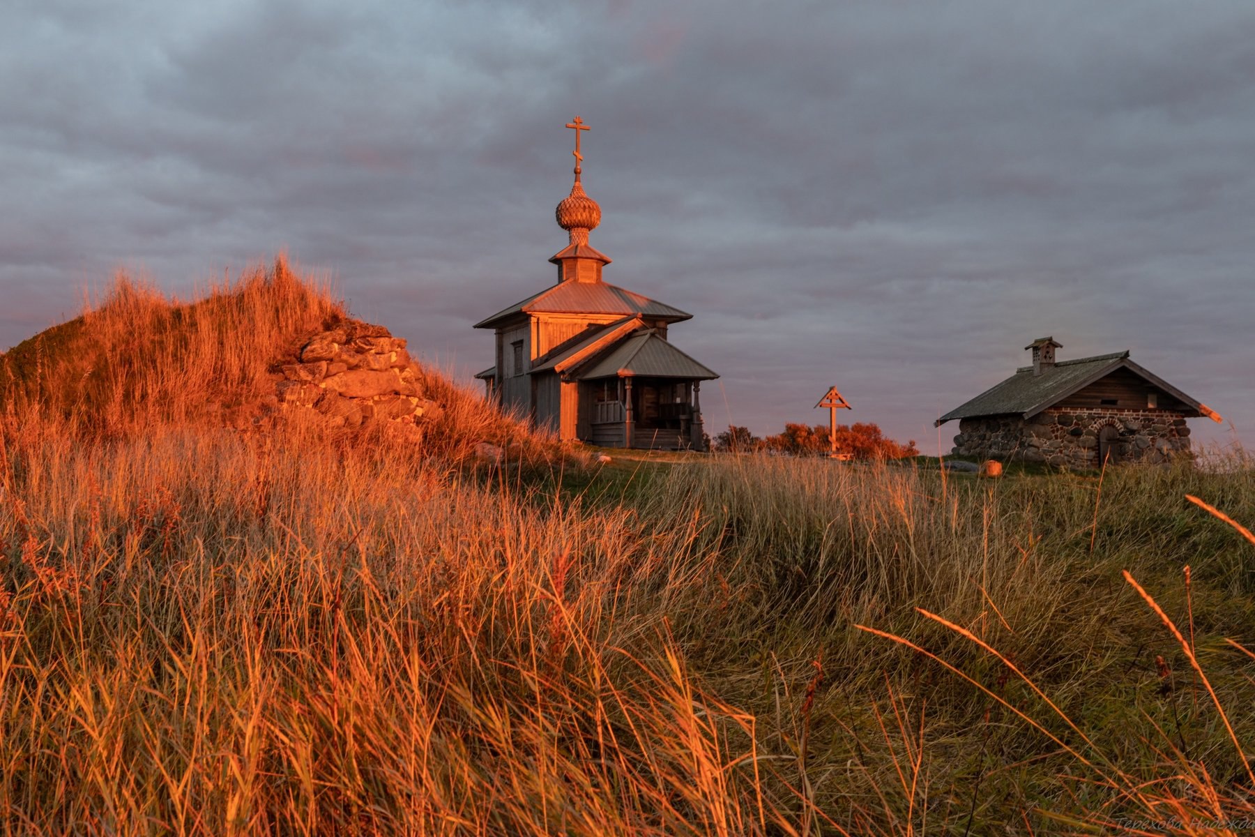 Красота Большого Заяцкого острова на октябрьском закате Красота Большого Заяцкого острова на октябрьском закате