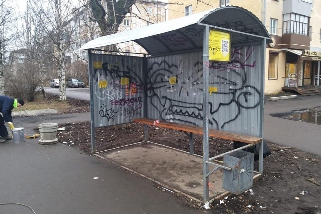 Остановочные павильоны - не холст!