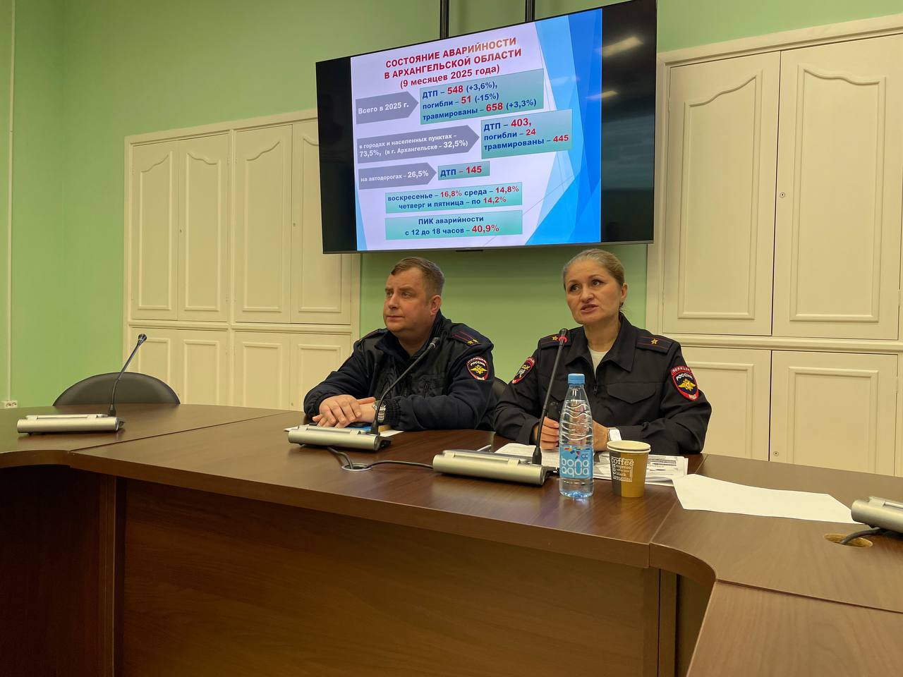 Стражи дорог рассказали иностранным студентам о Правилах дорожного движения России