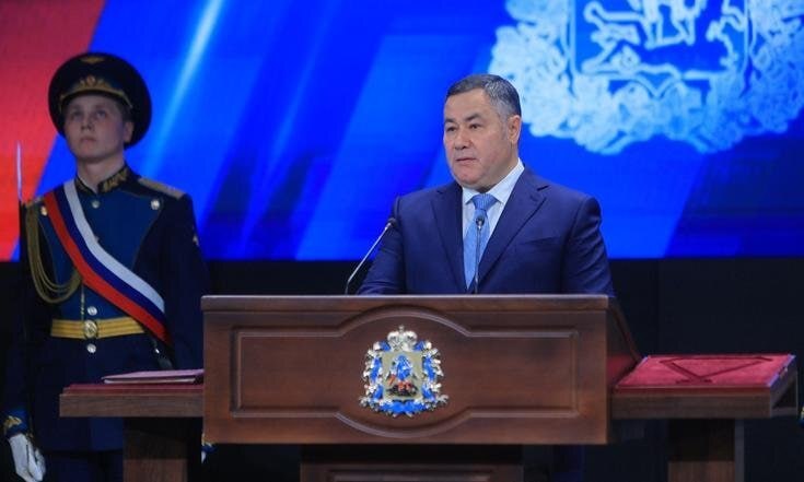 Полномочный представитель Президента Российской Федерации в СЗФО Игорь Руденя поздравил жителей с Днем народного единства и пожелал крепости духа, семейного благополучия и успехов на благо Отечества!