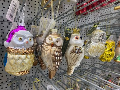 Смотрите, какая красота! В Архангельске начали продавать новогодние игрушки, и от этой сказочной россыпи просто глаз не оторвать