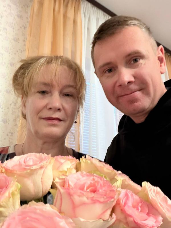  :   18!        ,   ,  -   