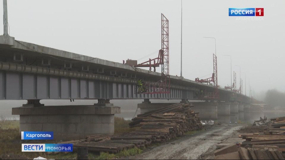 В Каргополе на финишной прямой — ремонт моста через реку Онегу