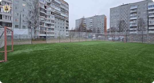 В Октябрьском округе Архангельска появилось новое футбольное поле