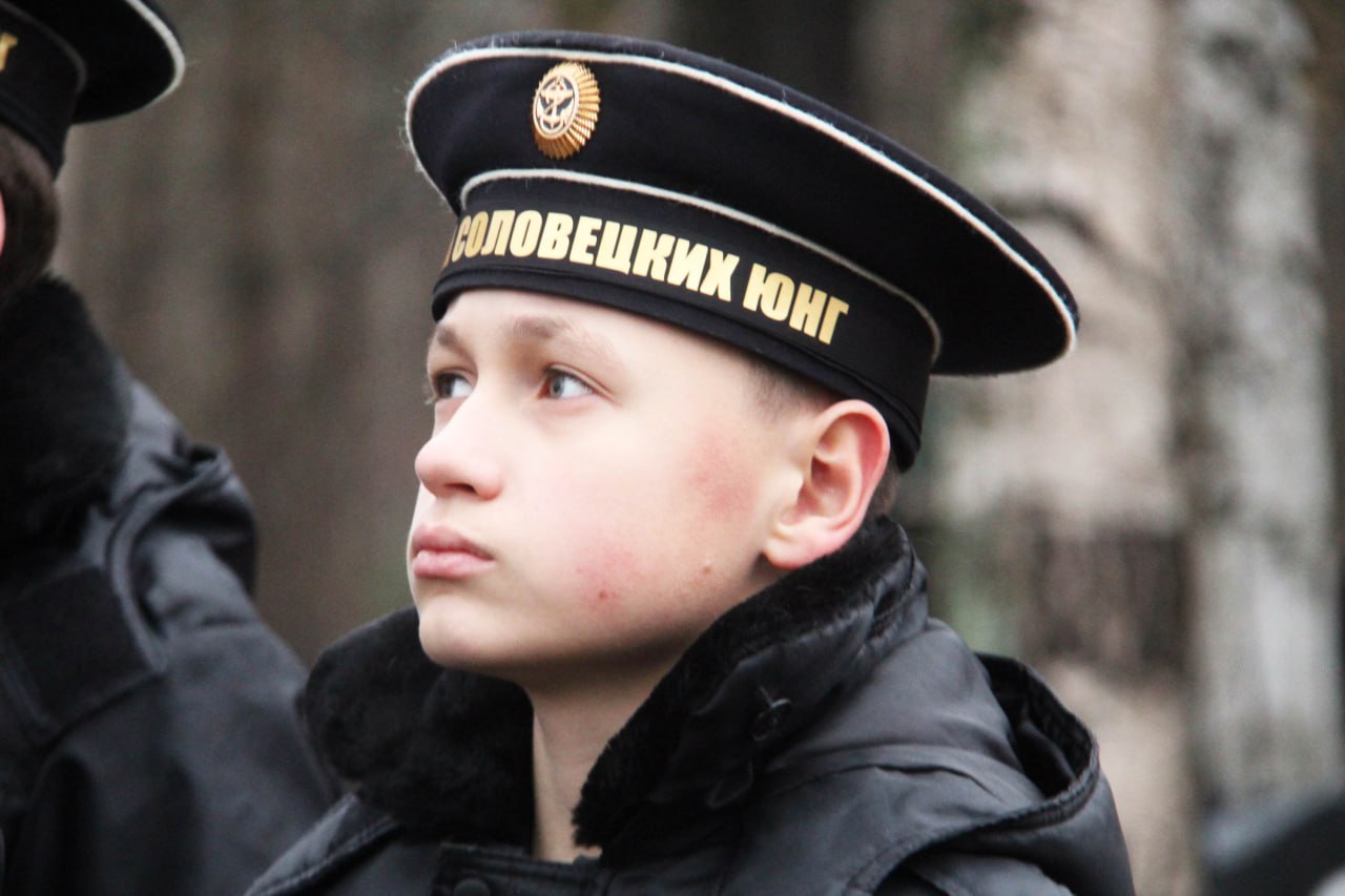 В преддверии Дня памяти сотрудников органов внутренних дел Российской Федерации, погибших при выполнении служебных обязанностей, который отмечается 8 ноября, председатель Архангельской региональной общественной организации... В преддверии Дня памяти сотрудников органов внутренних дел Российской Федерации, погибших при выполнении служебных обязанностей, который отмечается 8 ноября, председатель Архангельской региональной общественной организации...