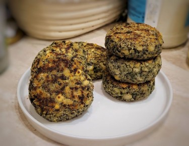 Необычные веганские котлеты: как горох и водоросли создают настоящий кулинарный шедевр