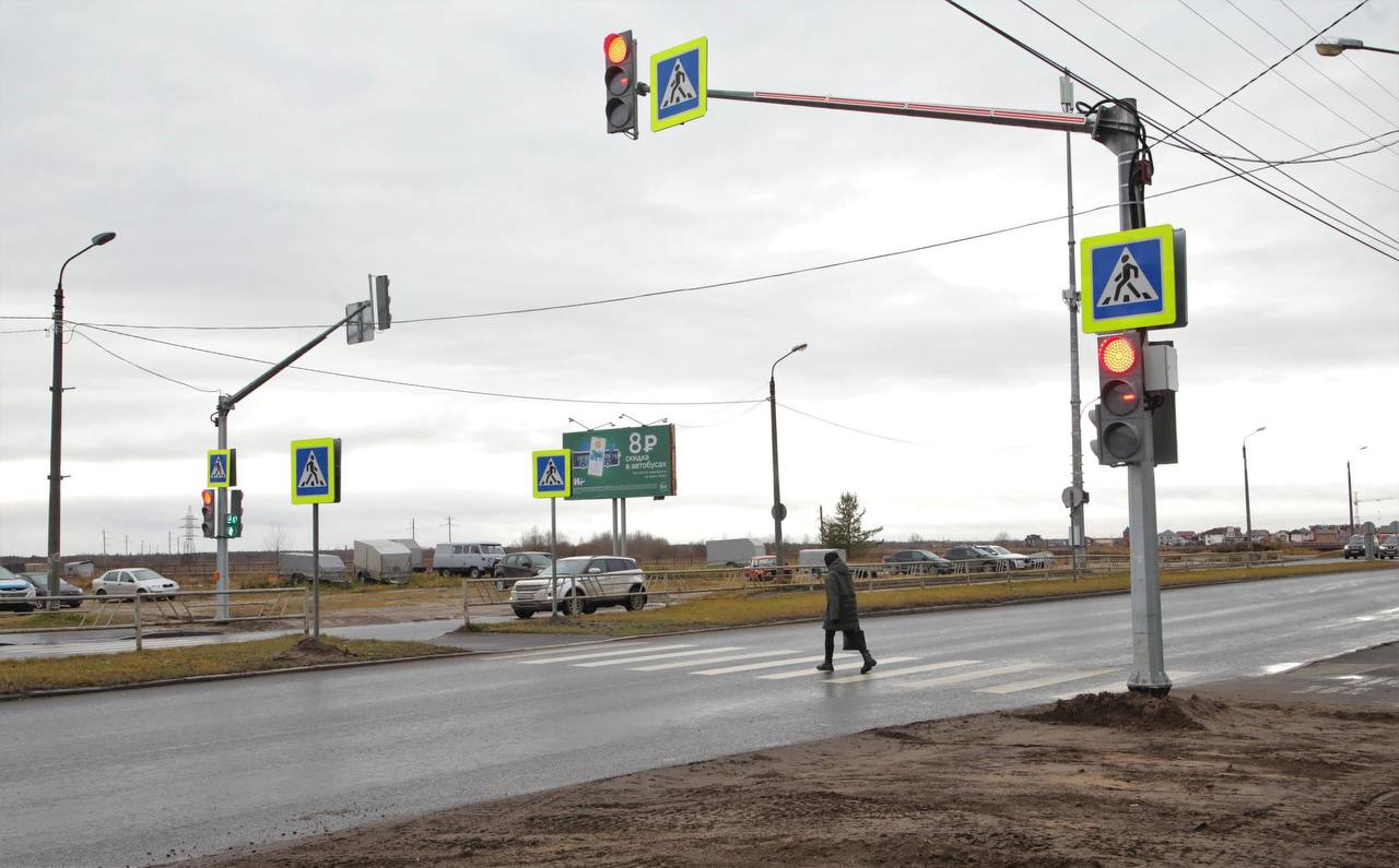 Игорь Арсентьев: В Северодвинске устанавливают новые светофорные объекты и искусственные дорожные неровности Игорь Арсентьев: В Северодвинске устанавливают новые светофорные объекты и искусственные дорожные неровности