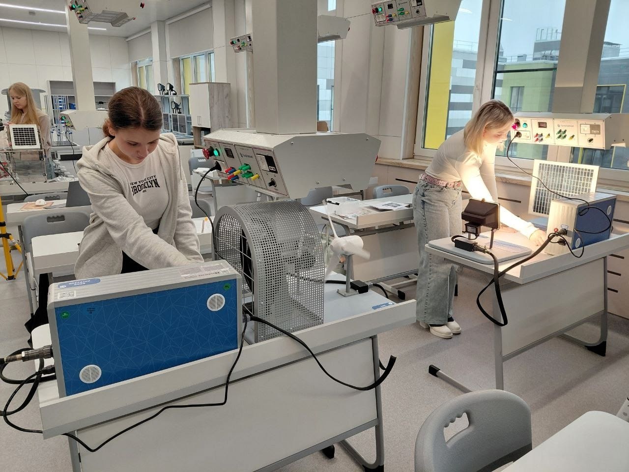 Школа № 95 отмечает 85-летний юбилей! Школа № 95 отмечает 85-летний юбилей!