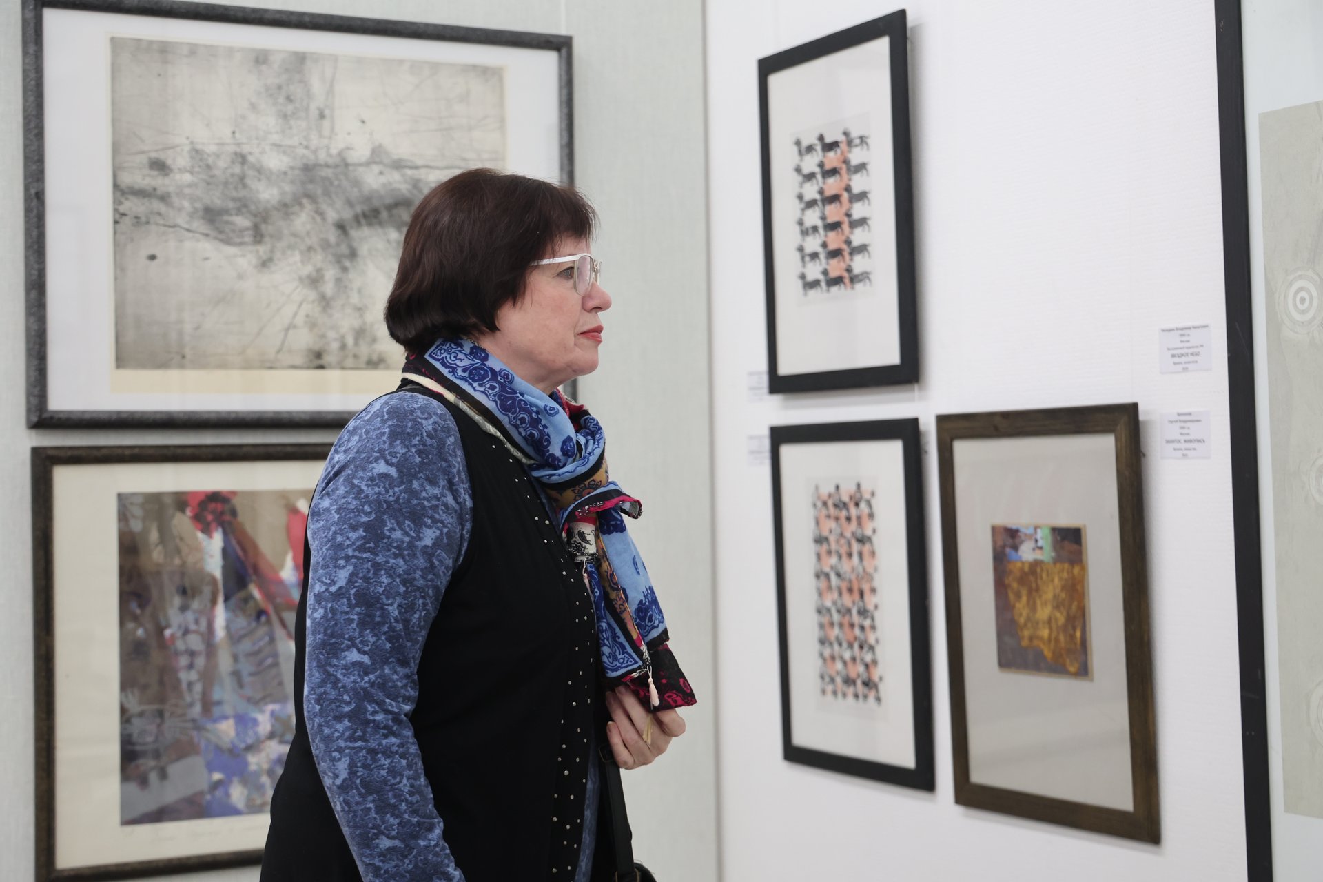 В эти минуты в Выставочном зале Союза художников открылась межрегиональная выставка «Архангельские художники и друзья», посвященная 90-летию Архангельского отделения союза художников В эти минуты в Выставочном зале Союза художников открылась межрегиональная выставка «Архангельские художники и друзья», посвященная 90-летию Архангельского отделения союза художников