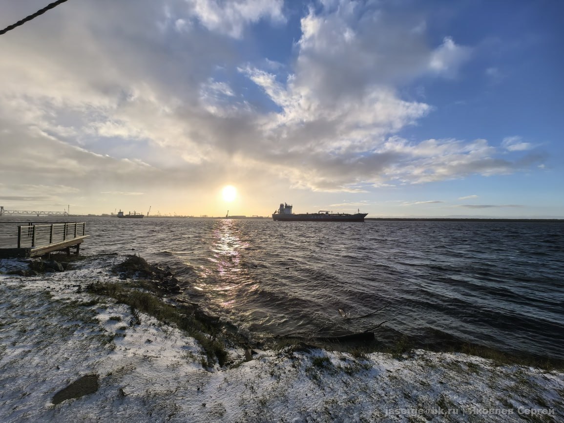 Большая вода пришла в Архангельск Большая вода пришла в Архангельск