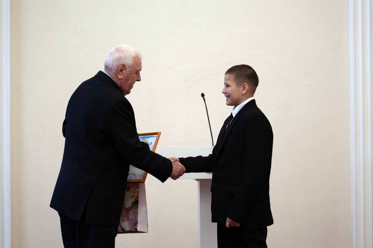 Сегодня в УМВД России по Архангельской области во время торжественного мероприятия, посвященного Дню сотрудника органов внутренних дел Российской Федерации, состоялась церемония награждения победителей регионального этапа... Сегодня в УМВД России по Архангельской области во время торжественного мероприятия, посвященного Дню сотрудника органов внутренних дел Российской Федерации, состоялась церемония награждения победителей регионального этапа...