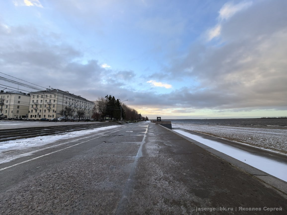 Большая вода пришла в Архангельск Большая вода пришла в Архангельск