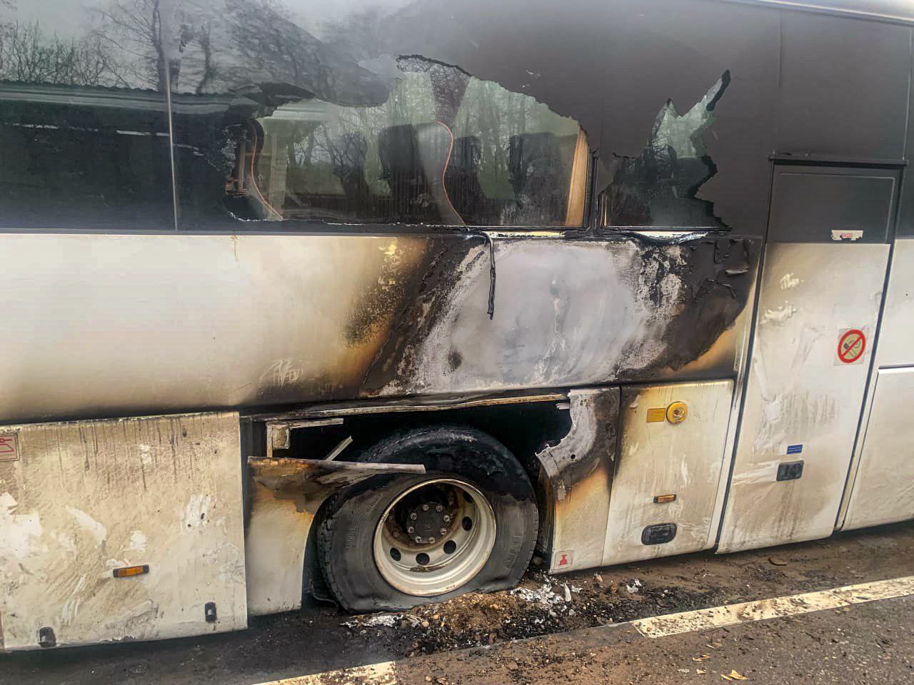 На трассе в Котласском округе загорелся рейсовый автобус На трассе в Котласском округе загорелся рейсовый автобус