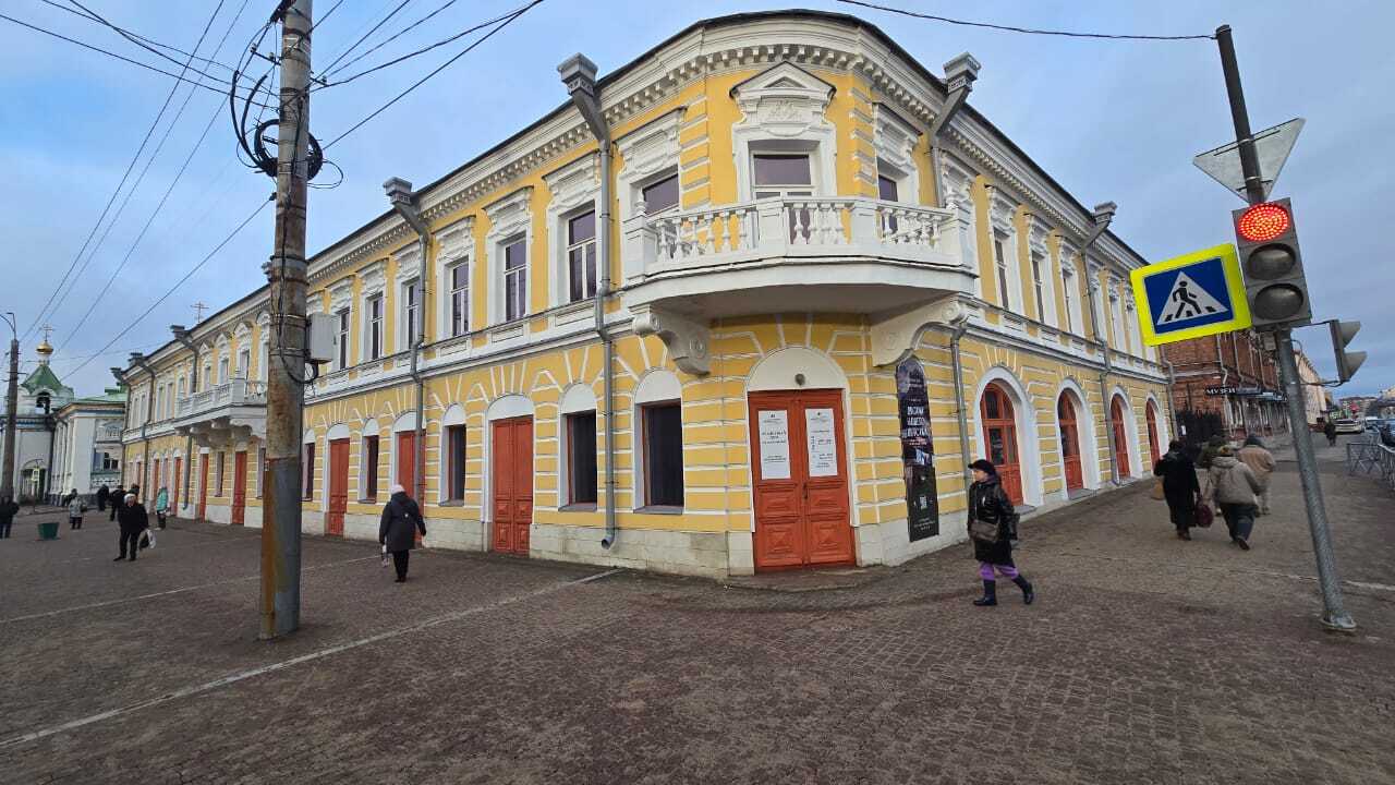 На набережной Северной Двины и улице Поморской завершена укладка плитки На набережной Северной Двины и улице Поморской завершена укладка плитки