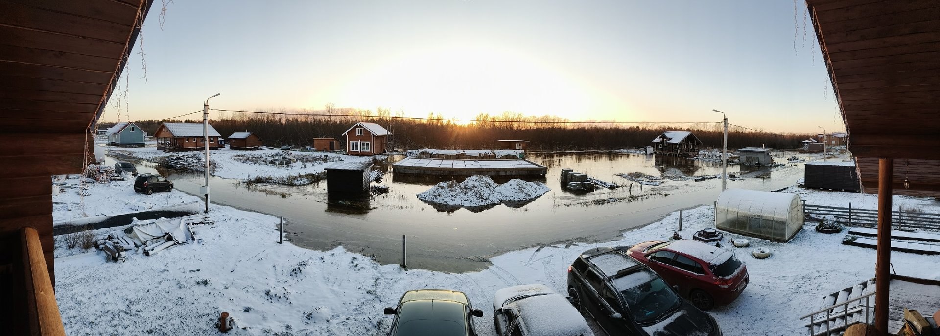 Реки в дельте Северной Двины выходят из берегов Реки в дельте Северной Двины выходят из берегов