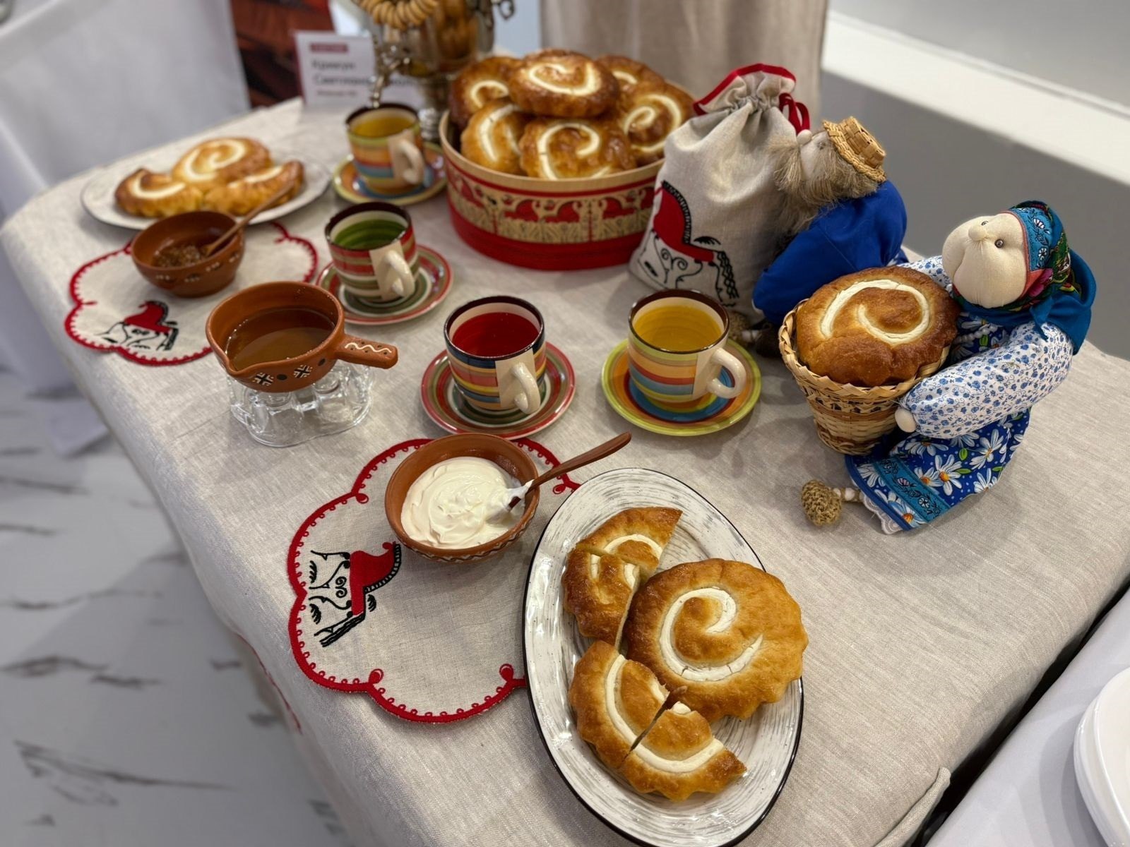 Румяные, пышные, ароматные северные шанежки боролись за звание самой- самой вкусной и красивой шаньги в городе Румяные, пышные, ароматные северные шанежки боролись за звание самой- самой вкусной и красивой шаньги в городе