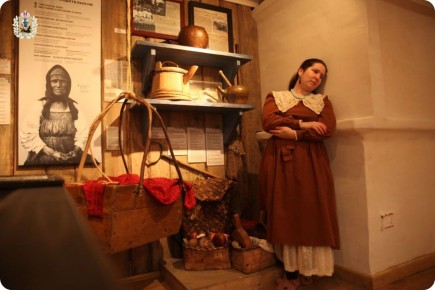 В деревне Лопшеньга Онежского округа занятия школьного лесничества ведет писательница Евфросиния Капустина