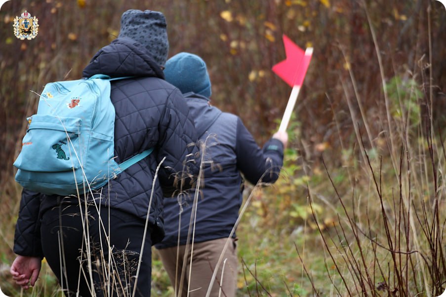 В деревне Лопшеньга Онежского округа занятия школьного лесничества ведет писательница Евфросиния Капустина В деревне Лопшеньга Онежского округа занятия школьного лесничества ведет писательница Евфросиния Капустина