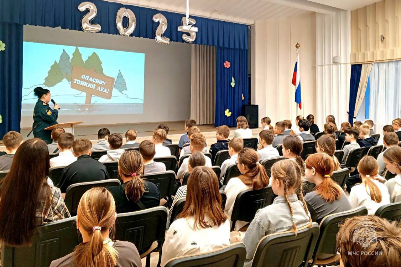 В Архангельской области проходит месячник безопасности «Безопасный лёд» В Архангельской области проходит месячник безопасности «Безопасный лёд»