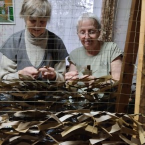 100 маскировочных сетей для бойцов – результат волонтёрской группы «Zа Мир Кегостров»