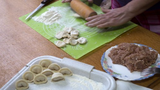 Раньше в пельмени добавляли еще один продукт: было сытнее и сочнее