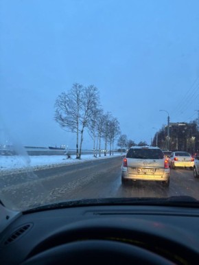 Похоже, зря мы вас позвали обновлённую проезжую часть на Площади Профсоюзов смотреть