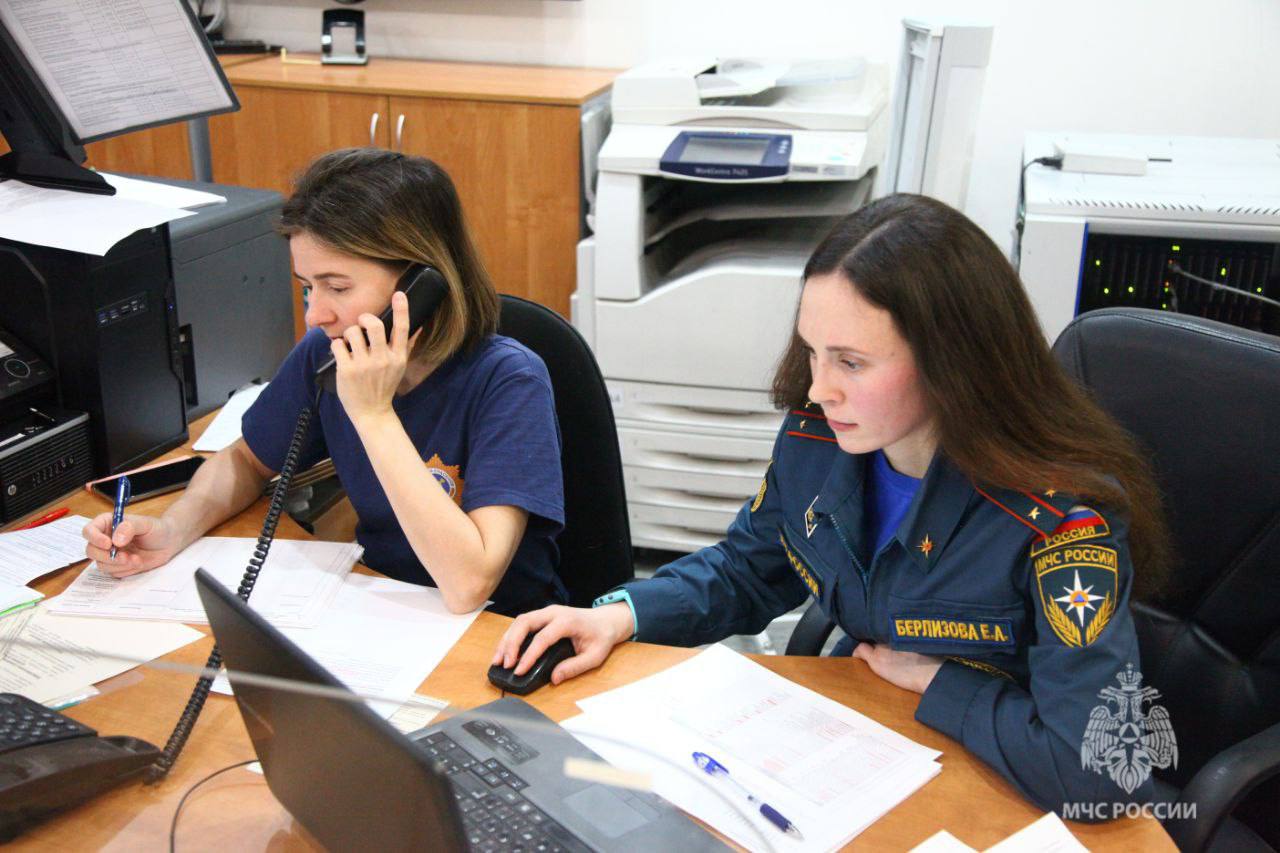 Тренировка психологов на телефоне «Горячая линия» Тренировка психологов на телефоне «Горячая линия»